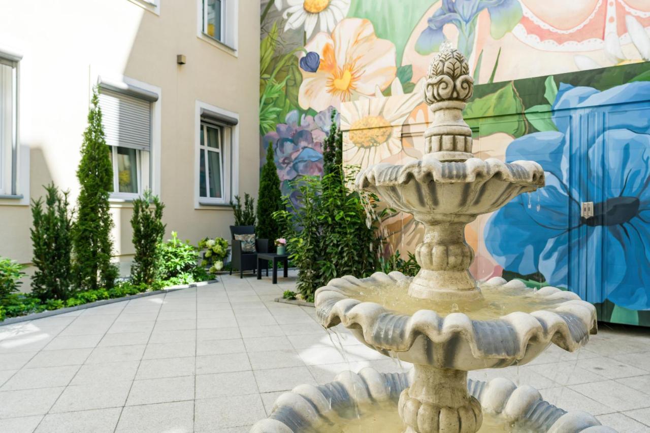 Komeda Apartment Hidden In Poznan Old Town By Noclegi Renters Exteriér fotografie