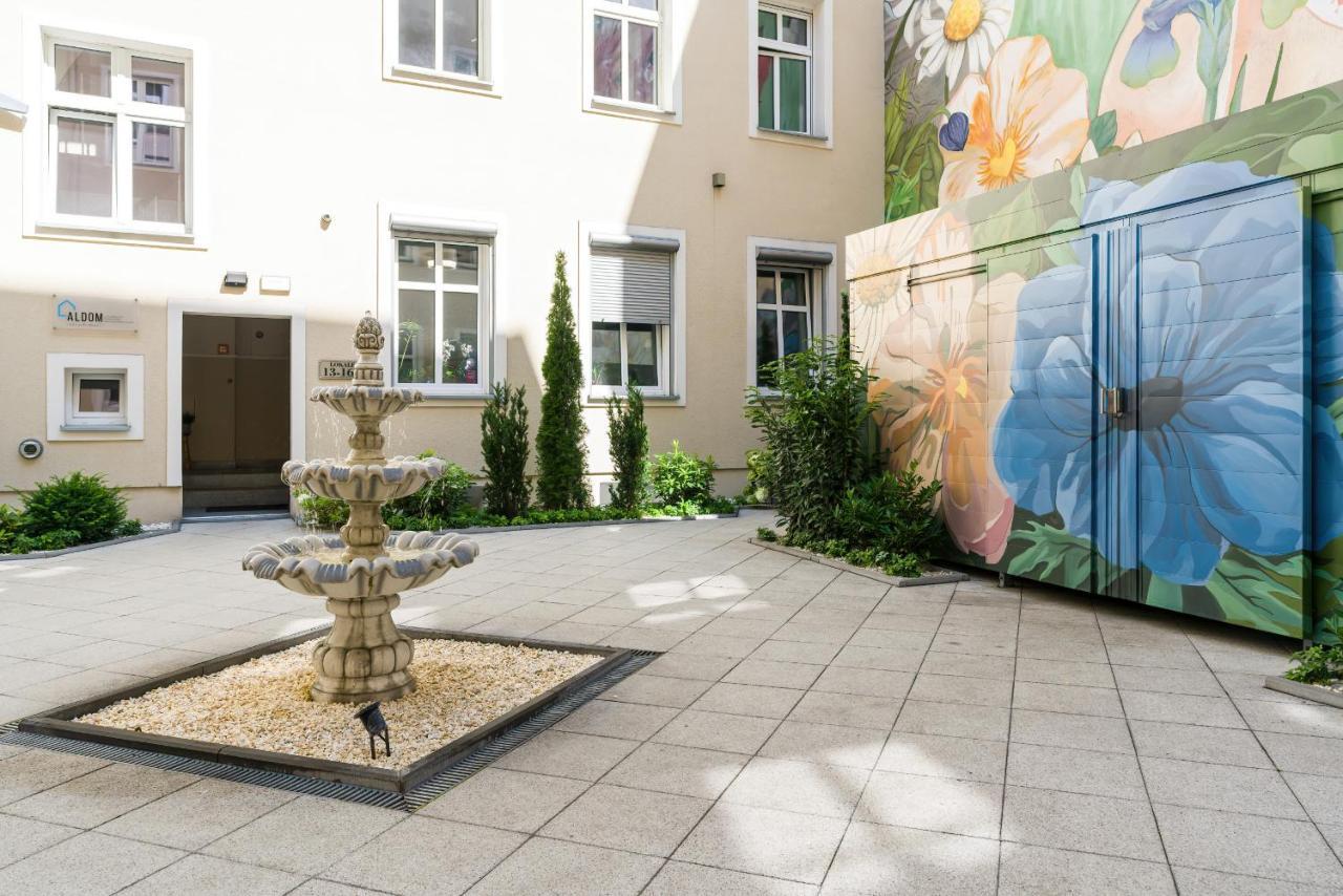 Komeda Apartment Hidden In Poznan Old Town By Noclegi Renters Exteriér fotografie